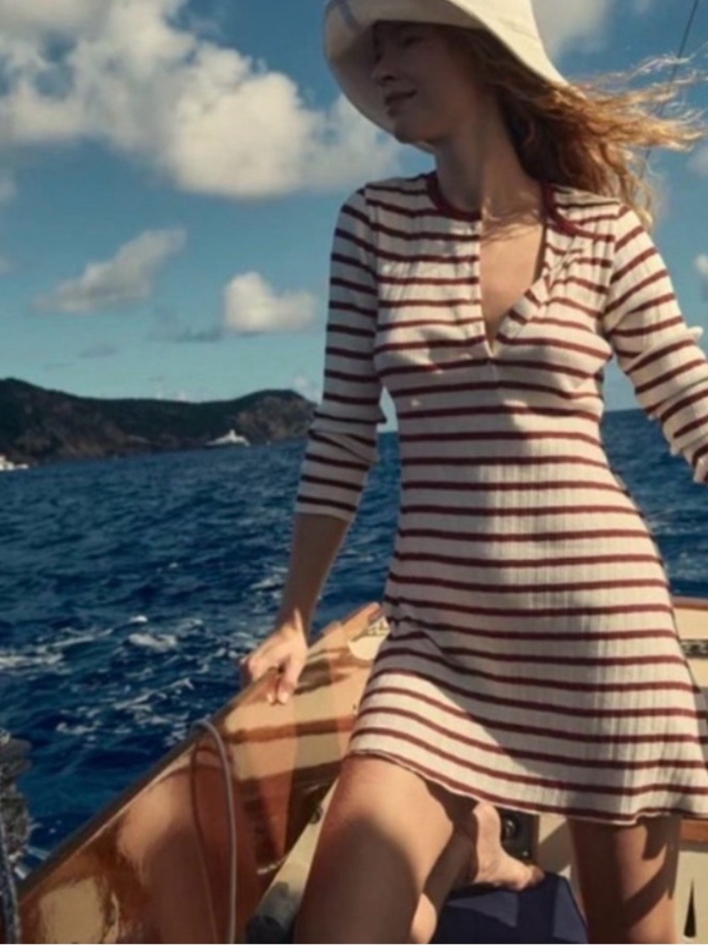 Doen Como Auburn San Simeon Stripe Henley Dress